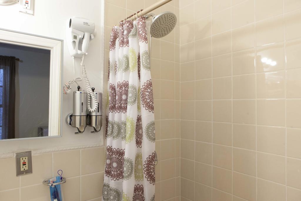 Studio, One And Two Bedroom Apartments - Bronx New York Extérieur photo