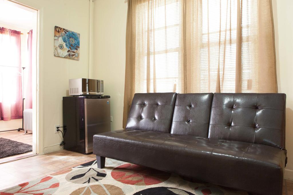 Studio, One And Two Bedroom Apartments - Bronx New York Extérieur photo
